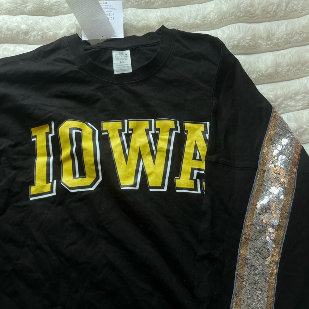 Iowa long sleeve with sparkle detailing
